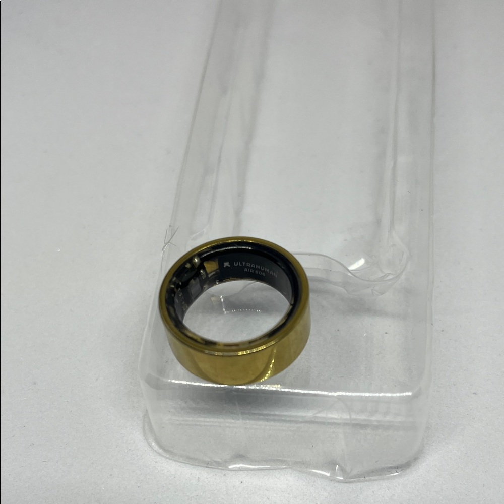 Ultrahuman Gold Air Fitness/ Sleep Tracker Ring in  Size 6 - Picture 5 of 9